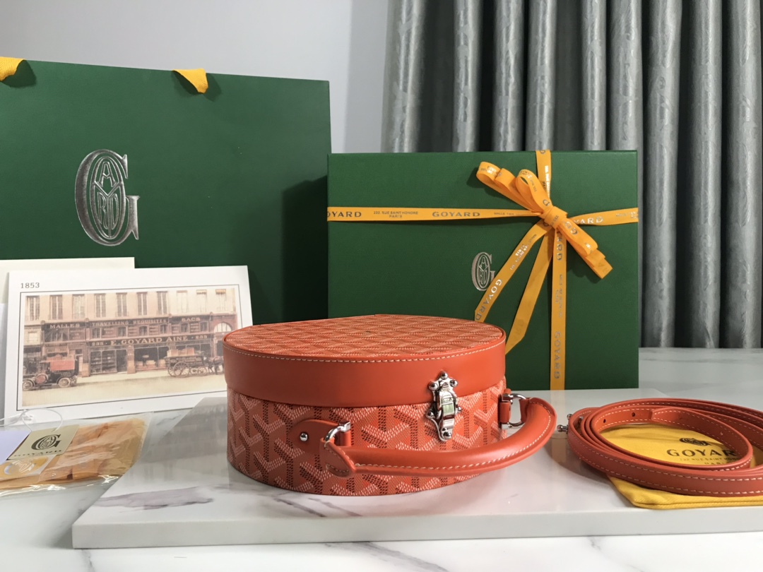 The Alto Hatbox Trunk Bag In Orange